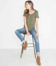 Boyfriend Pocket Tee in Admiral Green
