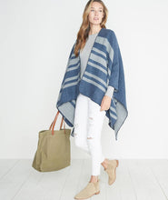 Clover Saddle Longsleeve in Grey/White Stripe