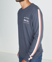 Kick Out Longsleeve Graphic