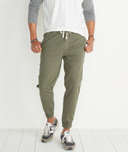 Colton Pant in Worn Olive